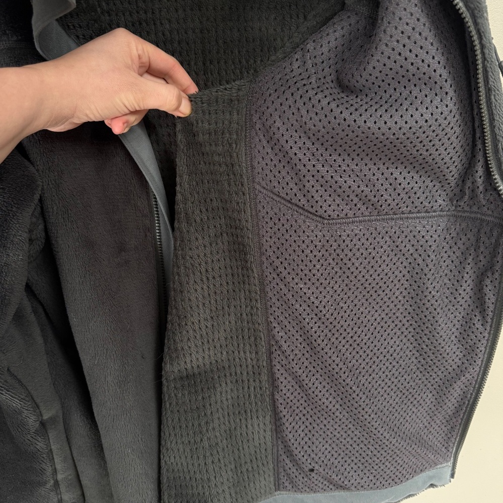 Patagonia R4 Full Zip Jacket - Picture 4 of 5